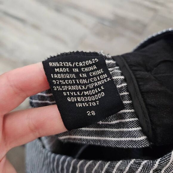 Guess Striped Slacks - Picture 6 of 8